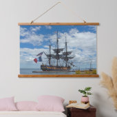 Frans Tall Ship Hermelien bij Yorktown Hangend Wandkleed (Slaapkamer)