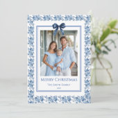 Franse Blauwe Chinoiserie Grandmillennial Foto Feestdagenkaart (Staand voorkant)