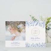 Franse blauwe wilde bloemen bifold brochure (Staand voorkant)