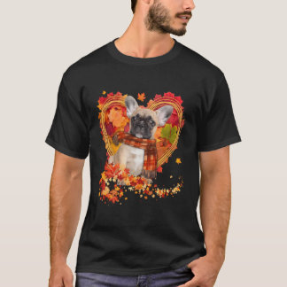 Franse buldog met hij gemaakt van herfstbladeren t-shirt