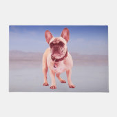Franse buldog zitten op het strand deurmat (Voorkant)