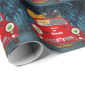 Franse Bulldog Driving Car Scary Halloween Cadeaupapier (Rol Hoek)