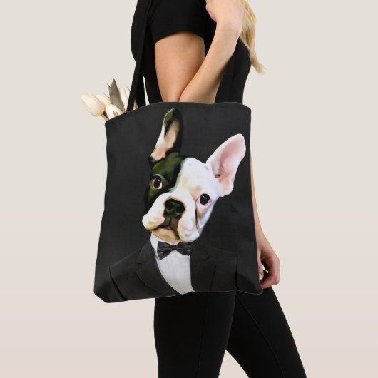 Franse Bulldog in een Tuxedo-Canvas tas (Dichtbij)