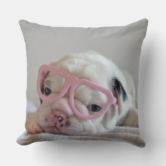 Franse Bulldog in Heart Glasses Kussen (Voorkant)