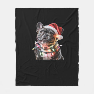 Franse Bulldog in Kerstmannetjeshoed Gewikkeld in Fleece Deken