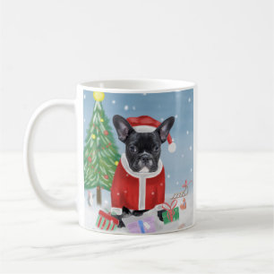 Franse Bulldog in sneeuw met kerstcadeaus Koffiemok