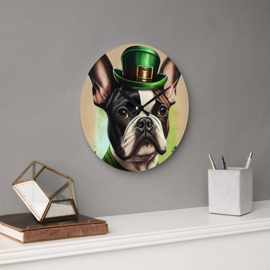 Franse Bulldog in St. Patrick's Day Dress Grote Klok (Kantoor)