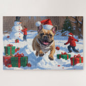 Franse Bulldog loopt in de sneeuw met kerstmuts Legpuzzel (Horizontaal)