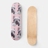 Franse Bulldog met hoofdtelefoon Persoonlijk Skateboard (Voorkant)