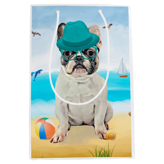 Franse Bulldog op Beach Medium Cadeauzakje (Voorkant)