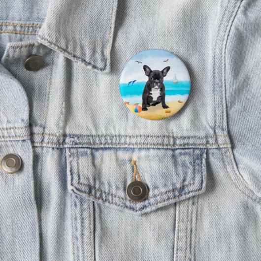 Franse Bulldog op Beach Ronde Button 5,7 Cm (In situ)