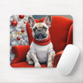 Franse Bulldog op een rode stoel Muismat (Met muis)