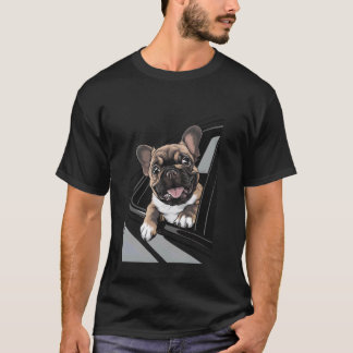 Franse Bulldog puppy gluren uit een autoraam. T-shirt