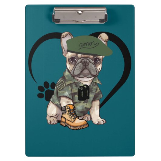 Franse Bulldog Puppy in Camo Outfit & Groene Baret Klembord (Voorkant)