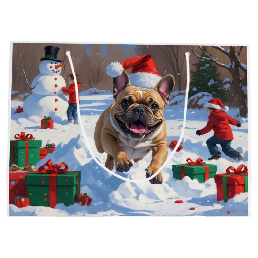 Franse Bulldog rent in de sneeuw met kerst Pet Groot Cadeauzakje (Achterkant)