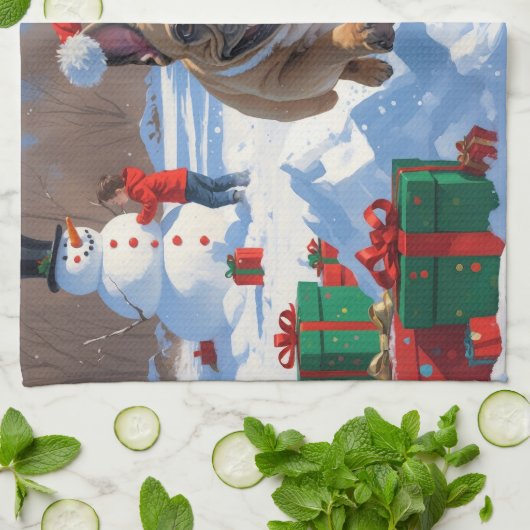 Franse Bulldog rent in de sneeuw met kerst Pet Theedoek (Gevouwen)