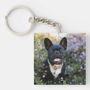 Franse Bulldog Stands in Flowers Sleutelhanger
