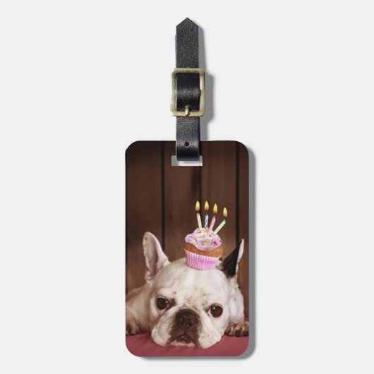 Franse bulledog met Birthday Cupcake Bagagelabel (Voorkant verticaal)