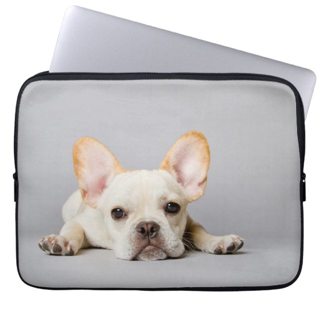 Franse bulledog neerleggend laptop sleeve (Voorkant)
