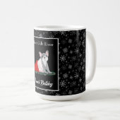 Franse bulledog-puppy in de Mok van koffie in het  (Voorkant rechts)