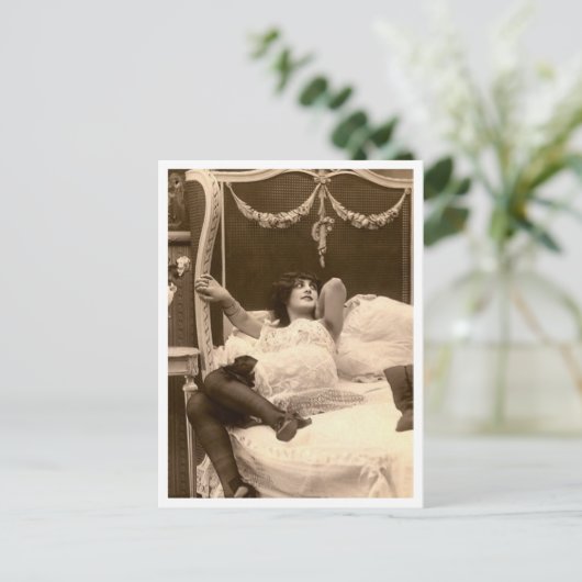 Franse Flirt -  Pinup Briefkaart (Staand voorkant)