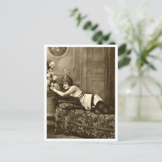 Franse Flirt -  Pinup Briefkaart (Staand voorkant)