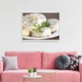 Franse geitenkaas - chevre - met kruiden op een canvas afdruk (Insitu (Woonkamer))