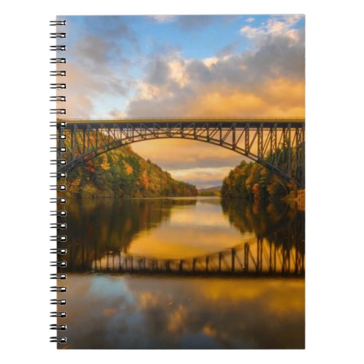 Franse King Bridge in Herfst Notitieboek (Voorkant)