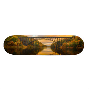 Franse King Bridge in Herfst Persoonlijk Skateboard