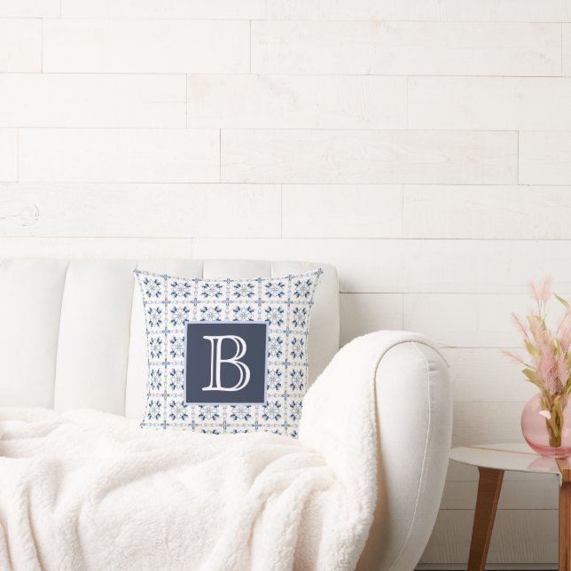 Franse landelijke blauwe en witte monogramkussen kussen (Bank)