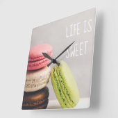 Franse macaroons in pastel- kleuren vierkante klok (Hoek)