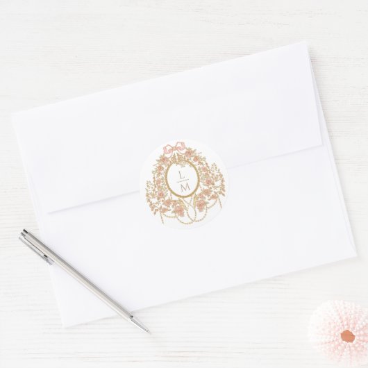 Franse Rococo Roos Monogram Huwelijk Ronde Sticker (Envelop)