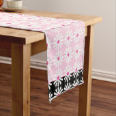 Franse roze zwarte en witte madeliefjes korte tafelloper (Voorbeeld)