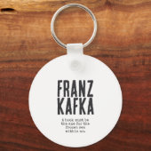 Franz Kafka Portret met aangepaste tekst | Boekenl Sleutelhanger (Achterkant)
