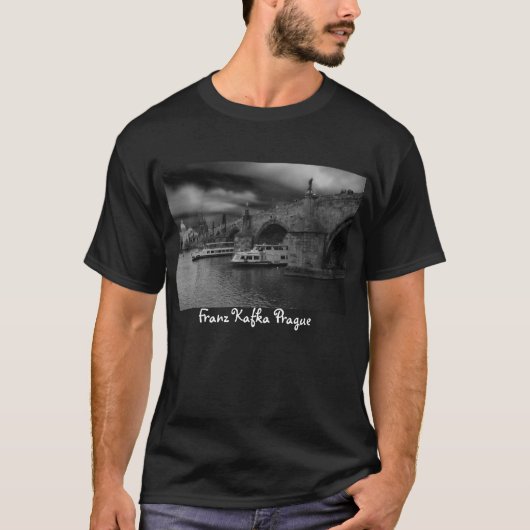 Franz Kafka Prague T-shirt (Voorkant)