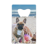 Französische Bulldogge am Strand  Creditkaart Flessenopener (Voorkant)
