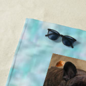 Französische Bulldogge am Strand French Bulldog Strandlaken (In situ)