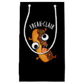 Freak-clair Funny Eclair Pun Dark BG Klein Cadeauzakje (Voorkant)