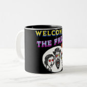 Freak Show Mok Creepy Circus Art (Voorkant links)