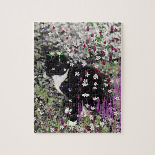 Freckles in Flowers I - Black White Tuxedo Kat Legpuzzel (Verticaal)