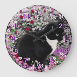 Freckles in Flowers II - Black and White Cat Grote Klok