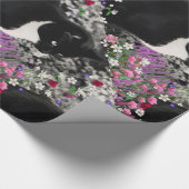 Freckles in Flowers II, Black White Tuxedo Cat Cadeaupapier (Hoek)