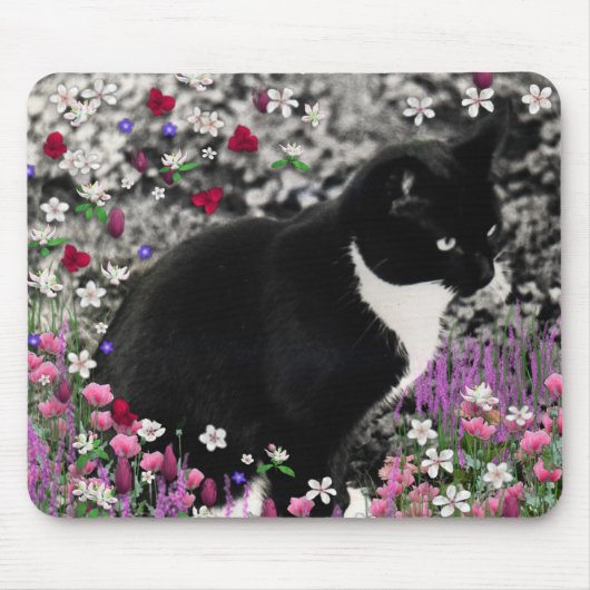 Freckles in Flowers II - Tuxedo Cat Muismat (Voorkant)