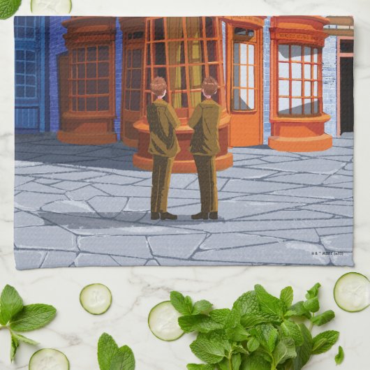 Fred en George bij Weasley's Wizard Wheezes Theedoek (Gevouwen)