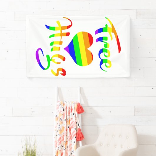 Free Hugs | LGBTQ+ Pride  Spandoek (Insitu)