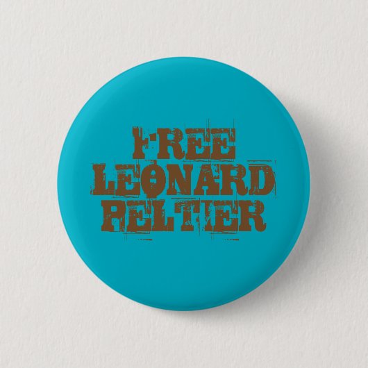 Free Leonard Peltier Button (Voorkant)