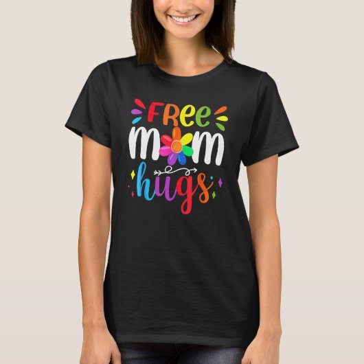 Free Mom Hugs Rainbow Heart LGBT Pride Month T-shirt (Voorkant)