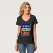 FREE Vaccinated HUG I m Fully Vaxxed USA Flag  Vin T-shirt (Voorkant volledig)