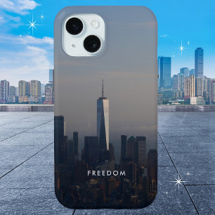 Freedom Big City Landscape Motivatie iPhone 15 Case