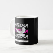 Freedom Dove Urban Typography Koffiemok (Voorkant links)